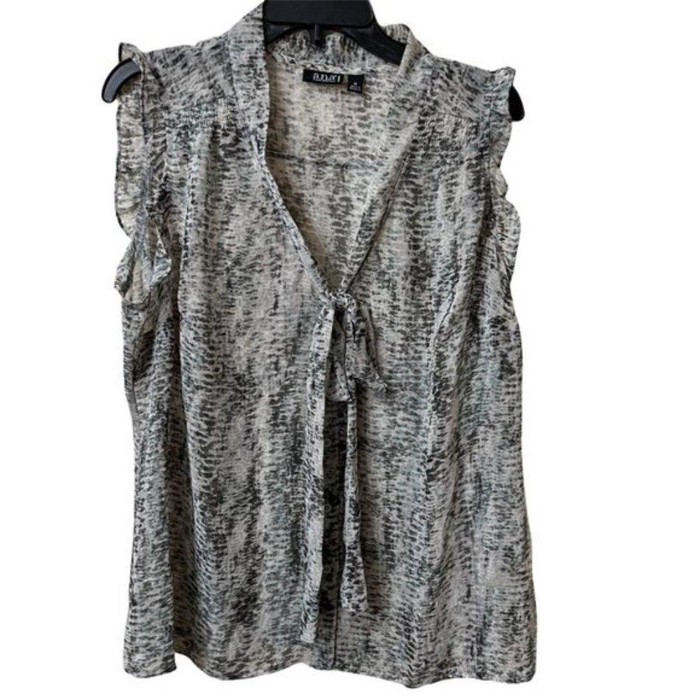 A.n.a Blouse 1X Gray and black Blended material Button down tie in front